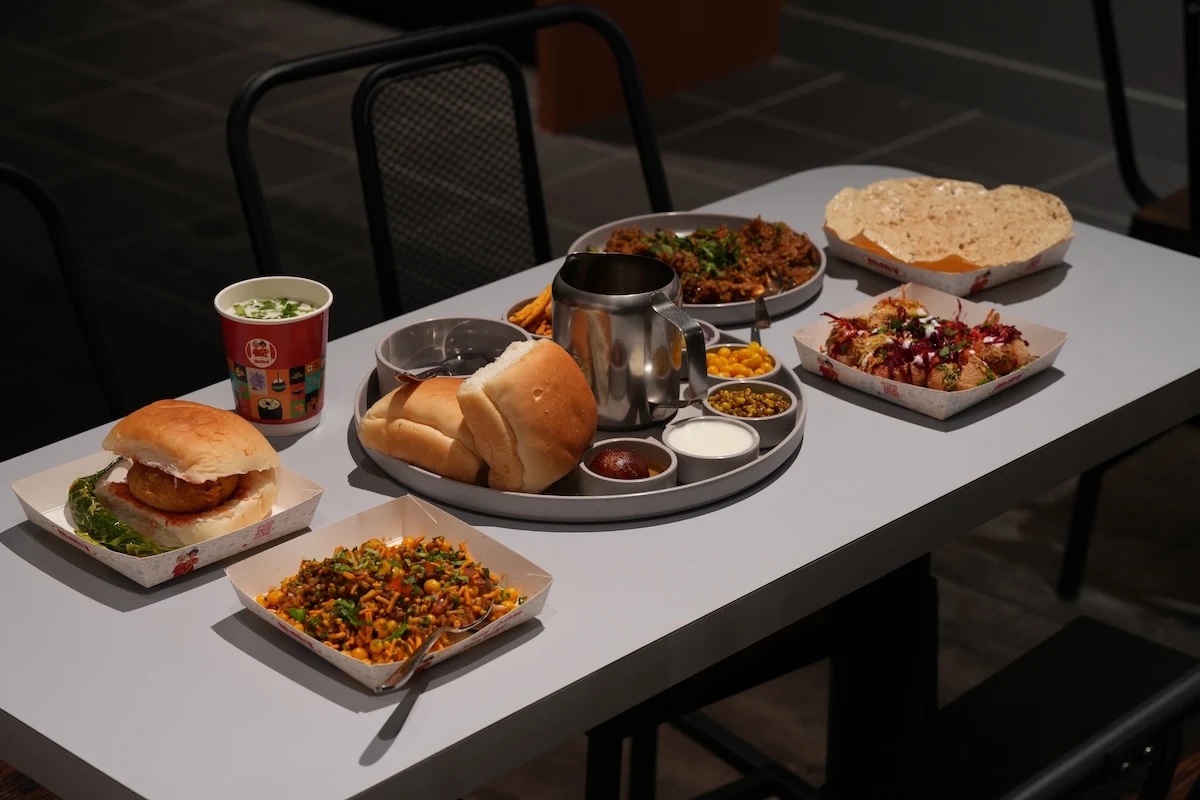 MMV VADAPAV & MISAL PAV gallery 3